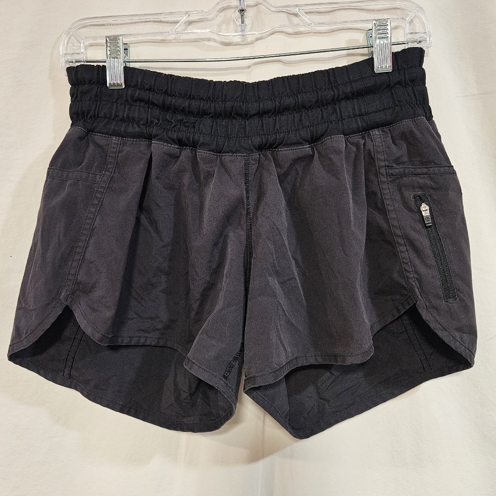 🍋 lululemon athletica Charcoal Athletic Shorts